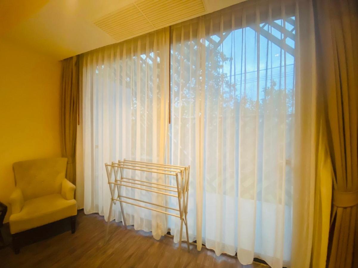 Rimkhobfa Urban Resort Samut Prakan Buitenkant foto