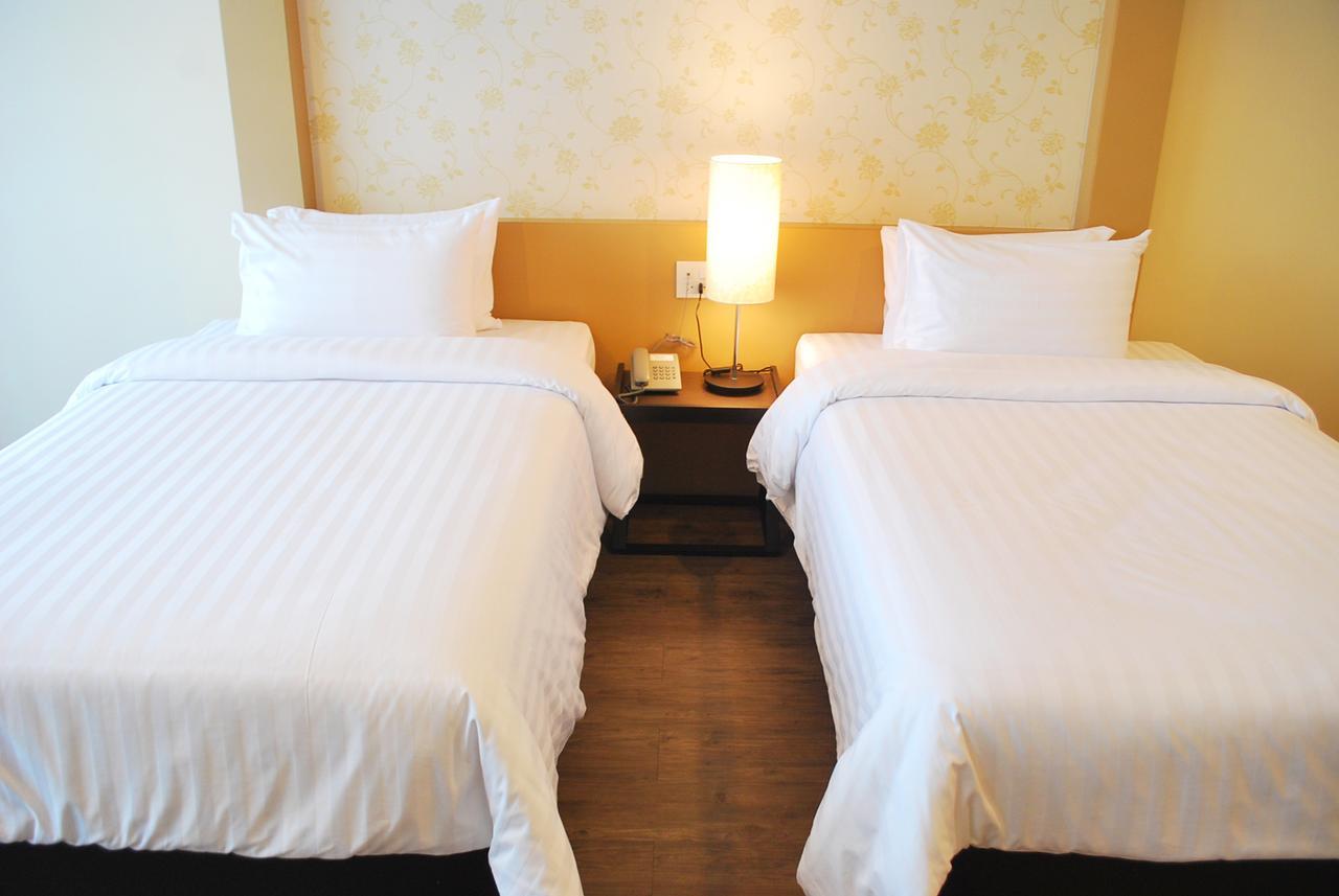 Rimkhobfa Urban Resort Samut Prakan Buitenkant foto